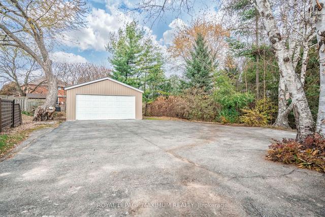 2928 Beachview St, House detached with 3 bedrooms, 2 bathrooms and 10 parking in Ajax ON | Image 26