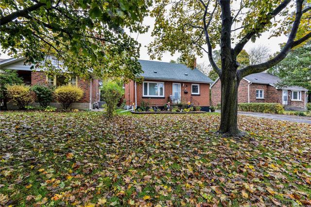 8 Binsell Ave, House detached with 4 bedrooms, 2 bathrooms and 7 parking in Brampton ON | Image 12