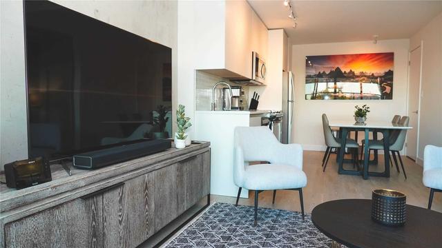 701 - 246 Logan Ave, Condo with 2 bedrooms, 1 bathrooms and 1 parking in Toronto ON | Image 15