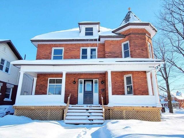 406 Algonquin Ave, House detached with 9 bedrooms, 4 bathrooms and 6 parking in North Bay ON | Card Image