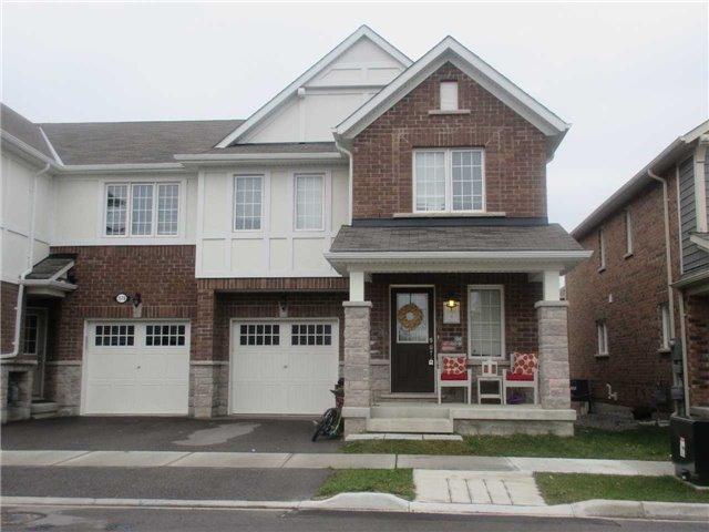 1576 Gainer Cres, House attached with 3 bedrooms, 3 bathrooms and 1 parking in Milton ON | Image 1