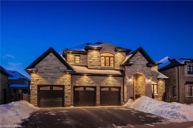 560 Manor Ridge Crescent, House detached with 5 bedrooms, 5 bathrooms and 6 parking in Waterloo ON | Image 45