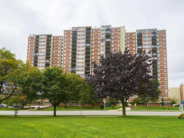 1207 - 362 The East Mall, Condo with 2 bedrooms, 2 bathrooms and 1 parking in Toronto ON | Card Image