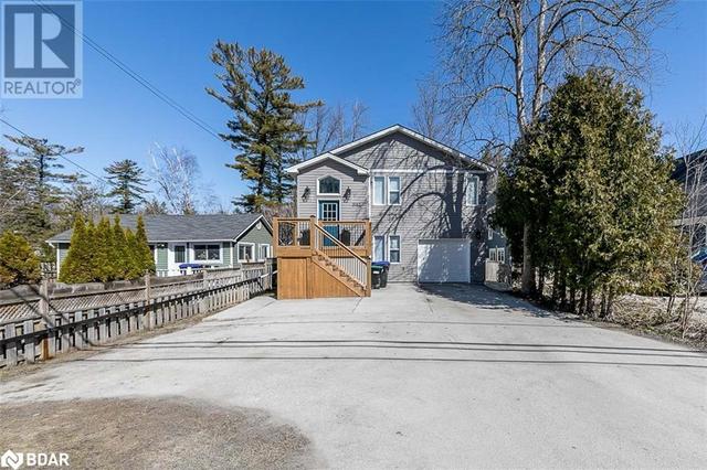 3152 Mosley Street, House detached with 5 bedrooms, 3 bathrooms and 5 parking in Wasaga Beach ON | Image 1