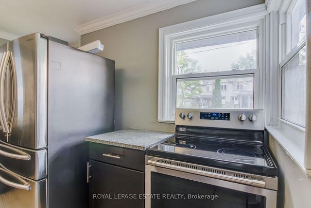 39 St Quentin Ave, House detached with 3 bedrooms, 2 bathrooms and 4 parking in Toronto ON | Image 21