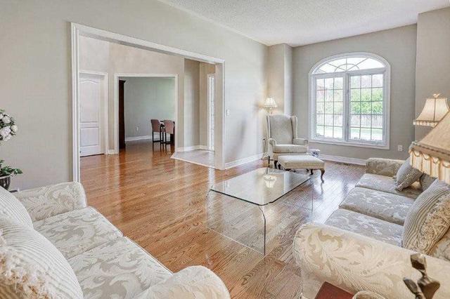 103 Sandcherry Crt, House detached with 4 bedrooms, 3 bathrooms and 6 parking in Pickering ON | Image 34