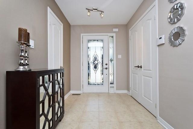 124 Stillwell Lane S, House detached with 4 bedrooms, 3 bathrooms and 2 parking in Clarington ON | Image 3
