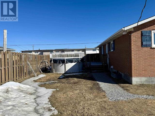 7 Macdonald St, House detached with 4 bedrooms, 2 bathrooms and null parking in Kapuskasing ON | Image 49