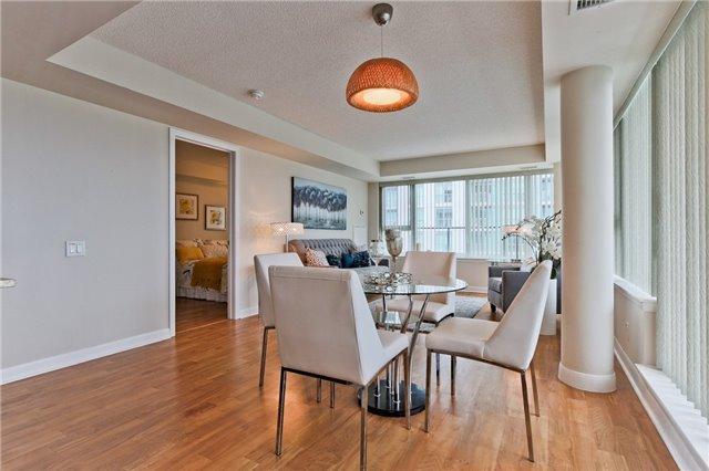 lph07 - 25 Town Centre Crt, Condo with 2 bedrooms, 2 bathrooms and 1 parking in Toronto ON | Image 8