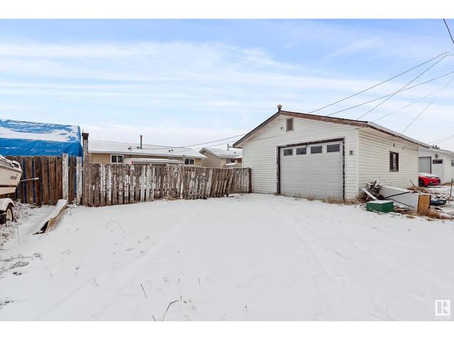 4851 48 Av, House detached with 5 bedrooms, 2 bathrooms and null parking in Chipman AB | Image 29