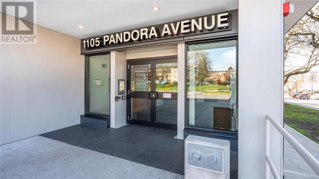 n404 - 1105 Pandora Ave, Condo with 1 bedrooms, 1 bathrooms and null parking in Victoria BC | Image 3