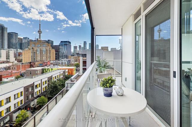 615 - 80 Vanauley St, Condo with 2 bedrooms, 3 bathrooms and 1 parking in Toronto ON | Image 2