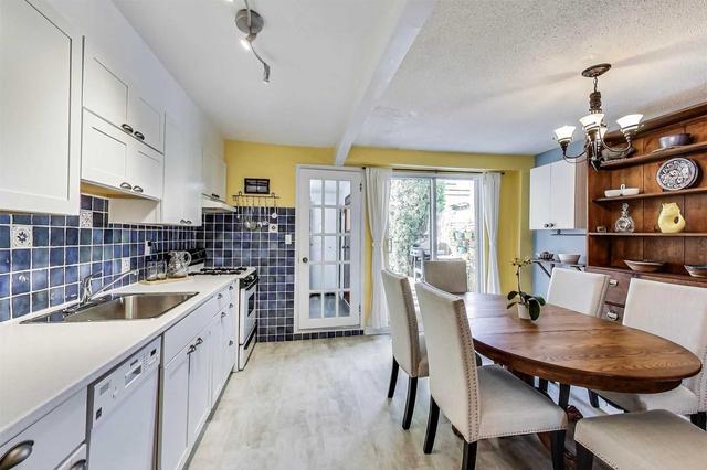 398 Arlington Ave, House semidetached with 2 bedrooms, 3 bathrooms and 1 parking in Toronto ON | Image 4
