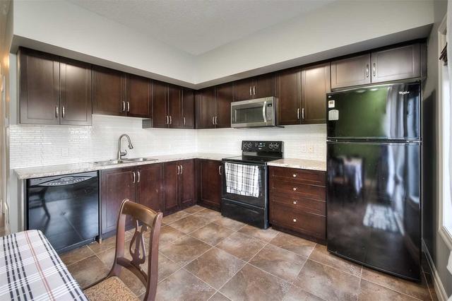 8a - 1180 Countrystone Dr, Townhouse with 3 bedrooms, 2 bathrooms and 2 parking in Kitchener ON | Image 27