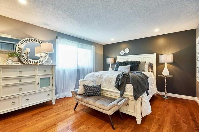4 Deverill Cres, House detached with 3 bedrooms, 3 bathrooms and 3 parking in Ajax ON | Image 11
