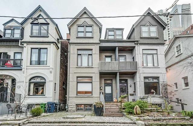 125 Collier St, House semidetached with 5 bedrooms, 3 bathrooms and null parking in Toronto ON | Image 1