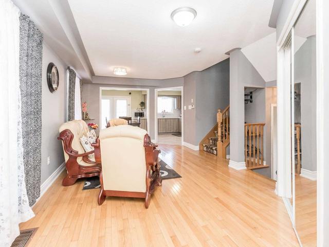 18 Garibaldi Dr, House semidetached with 3 bedrooms, 3 bathrooms and 3 parking in Brampton ON | Image 20