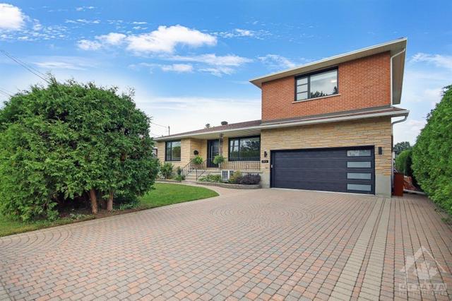 1302 Normandy Crescent, House detached with 4 bedrooms, 3 bathrooms and 6 parking in Ottawa ON | Image 1