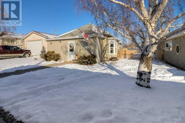 119 17 Street, House detached with 3 bedrooms, 1 bathrooms and 3 parking in Fort Macleod AB | Image 3