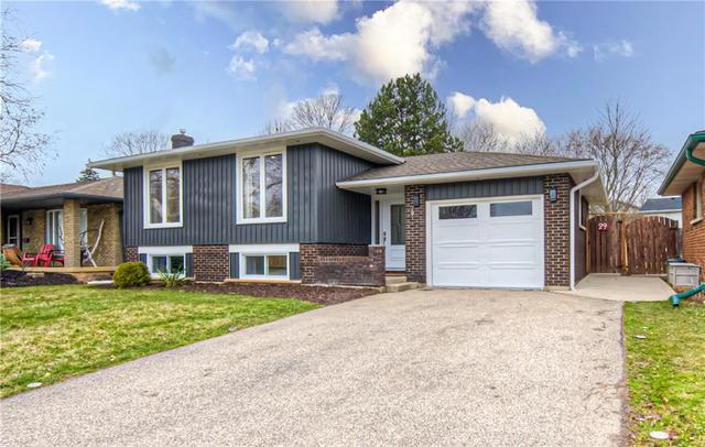 29 Ashgrove Avenue, House detached with 4 bedrooms, 2 bathrooms and 3 parking in Brantford ON | Image 1