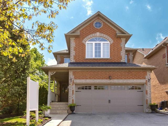 60 Underwood Dr, House detached with 4 bedrooms, 3 bathrooms and 5 parking in Whitby ON | Card Image