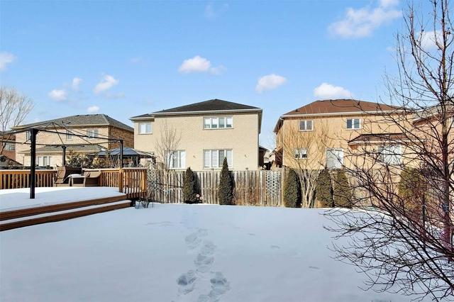391 Spruce Grove Cres, House detached with 4 bedrooms, 4 bathrooms and 6 parking in Newmarket ON | Image 30