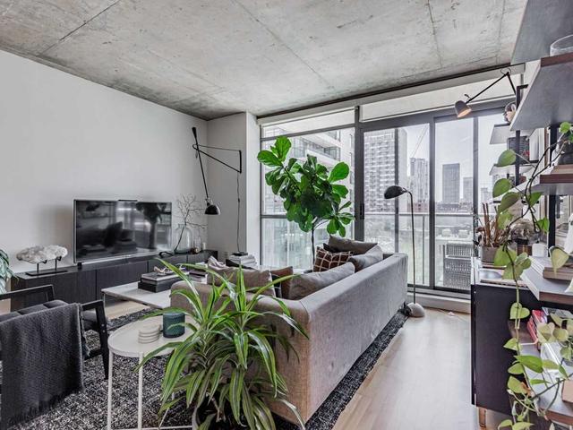 601 - 285 Mutual St, Condo with 2 bedrooms, 2 bathrooms and 1 parking in Toronto ON | Image 30