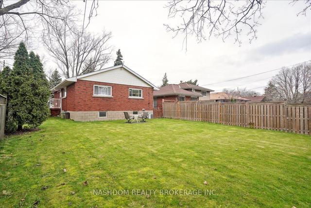 165 West 27th St, House detached with 3 bedrooms, 1 bathrooms and 3 parking in Hamilton ON | Image 25