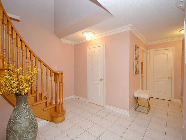 50 Octillo Blvd, House detached with 4 bedrooms, 3 bathrooms and 6 parking in Brampton ON | Image 3