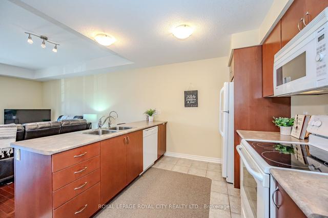 6 - 100 Frederick Dr, Townhouse with 2 bedrooms, 1 bathrooms and 1 parking in Guelph ON | Image 13