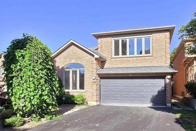 18 Mulholland Dr, House detached with 4 bedrooms, 5 bathrooms and 6 parking in Vaughan ON | Image 1