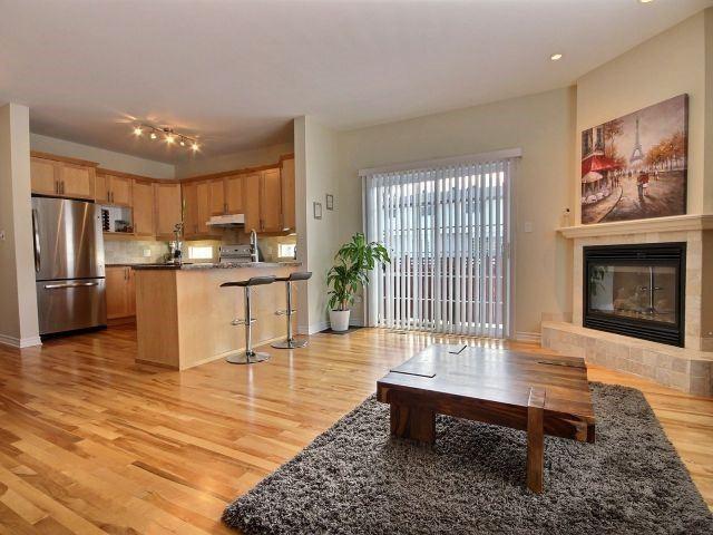 859 Ivanhoe Ave, House semidetached with 3 bedrooms, 3 bathrooms and 3 parking in Ottawa ON | Image 6