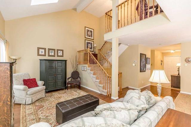 71 Green Briar Rd, Condo with 2 bedrooms, 3 bathrooms and 3 parking in New Tecumseth ON | Image 5
