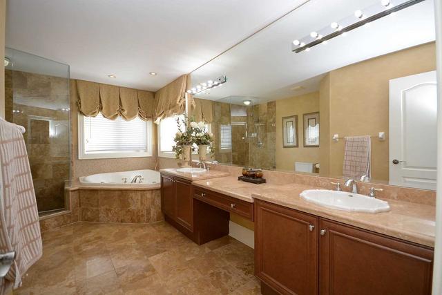 7 Richgrove Dr, House detached with 4 bedrooms, 4 bathrooms and 6 parking in Brampton ON | Image 16