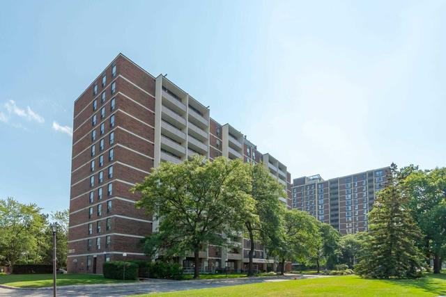 905 - 3120 Kirwin Ave, Condo with 2 bedrooms, 1 bathrooms and 1 parking in Mississauga ON | Image 1