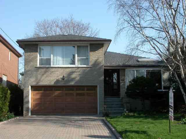 80 Hillmount Ave, House detached with 3 bedrooms, 4 bathrooms and 6 parking in Toronto ON | Image 1