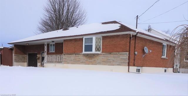 101 James Street, House detached with 3 bedrooms, 2 bathrooms and null parking in Port Colborne ON | Image 27
