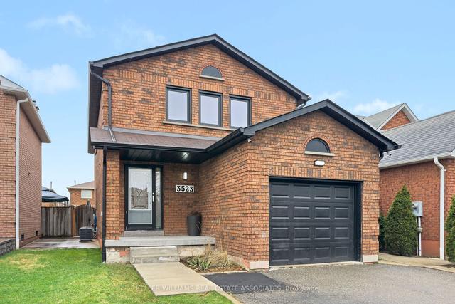 3523 Chartrand Cres, House detached with 4 bedrooms, 4 bathrooms and 3 parking in Mississauga ON | Image 12