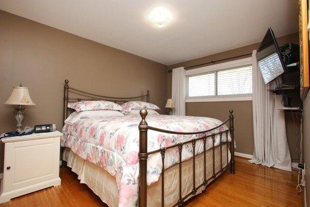 424 Rossland Rd W, House detached with 3 bedrooms, 2 bathrooms and 6 parking in Oshawa ON | Image 7