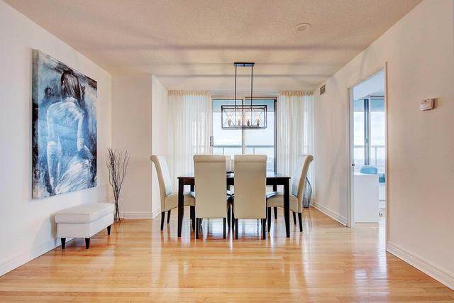3806 - 23 Hollywood Ave, Condo with 2 bedrooms, 2 bathrooms and 1 parking in Toronto ON | Image 5