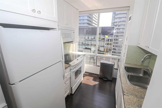 1111 - 85 Bloor St E, Condo with 2 bedrooms, 2 bathrooms and 1 parking in Toronto ON | Image 10
