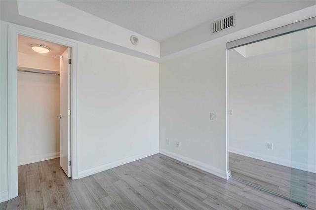 820 - 155 Yorkville Ave, Condo with 1 bedrooms, 1 bathrooms and 0 parking in Toronto ON | Image 2