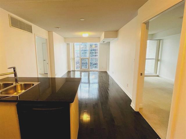 2110 - 5791 Yonge St, Condo with 2 bedrooms, 1 bathrooms and 1 parking in Toronto ON | Image 16