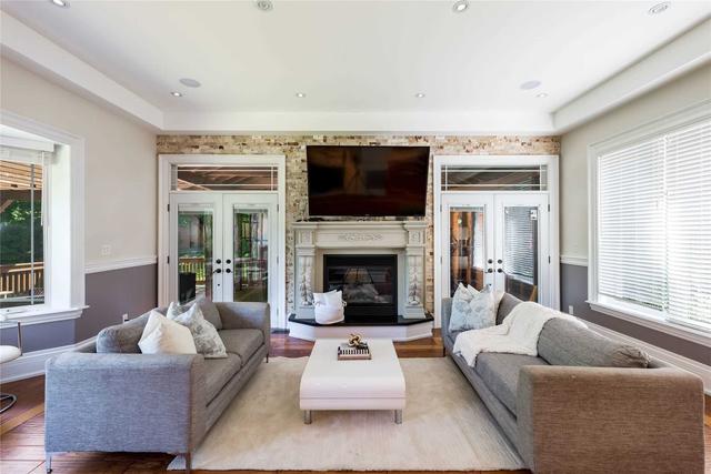 65 Oakfield Dr, House detached with 5 bedrooms, 8 bathrooms and 12 parking in Toronto ON | Image 5
