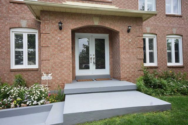 30 Ravinder Crt, House detached with 5 bedrooms, 4 bathrooms and 12 parking in Brampton ON | Image 23