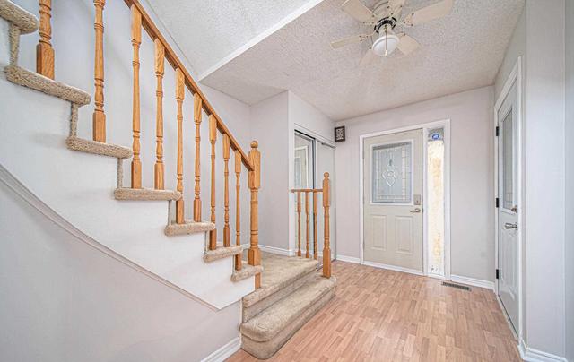8 Cluett Dr, House attached with 4 bedrooms, 3 bathrooms and 5.5 parking in Ajax ON | Image 24