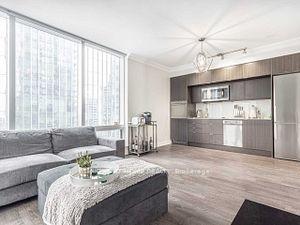 2303 - 10 York St W, Condo with 2 bedrooms, 2 bathrooms and 1 parking in Toronto ON | Image 4