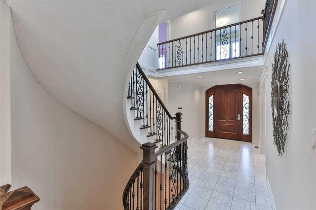 230 Kingsdale Ave, House detached with 5 bedrooms, 6 bathrooms and 8 parking in Toronto ON | Image 12