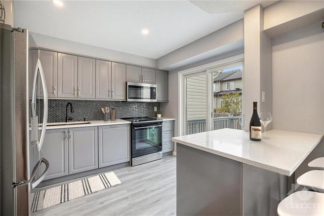 244 Opus Street, Townhouse with 3 bedrooms, 2 bathrooms and 3 parking in Ottawa ON | Image 11