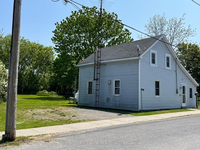 24 Wellington Ave, House detached with 3 bedrooms, 1 bathrooms and 2 parking in Prince Edward County ON | Image 19